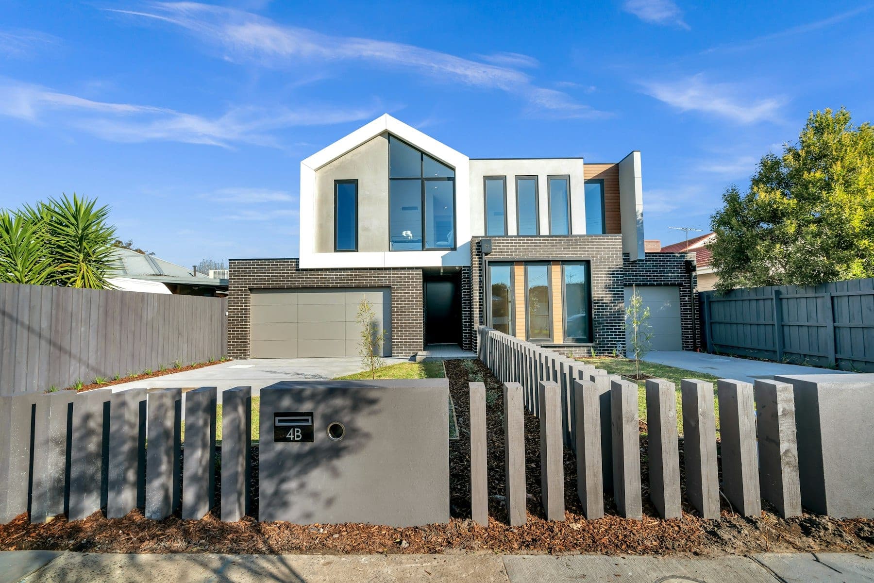 Moderne nieuwbouwwoning overdag