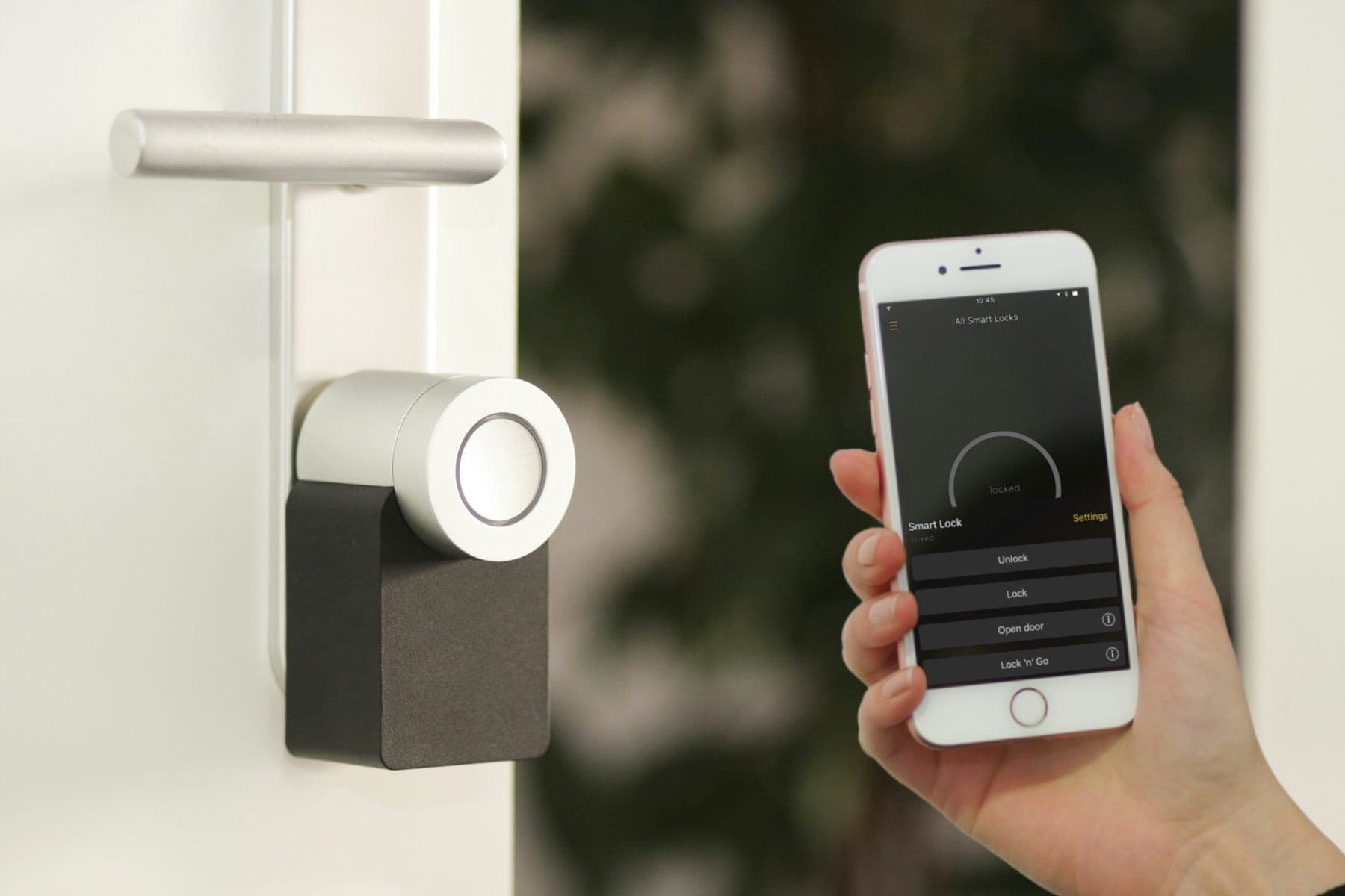 Slim deurslot bediend via een smartphone